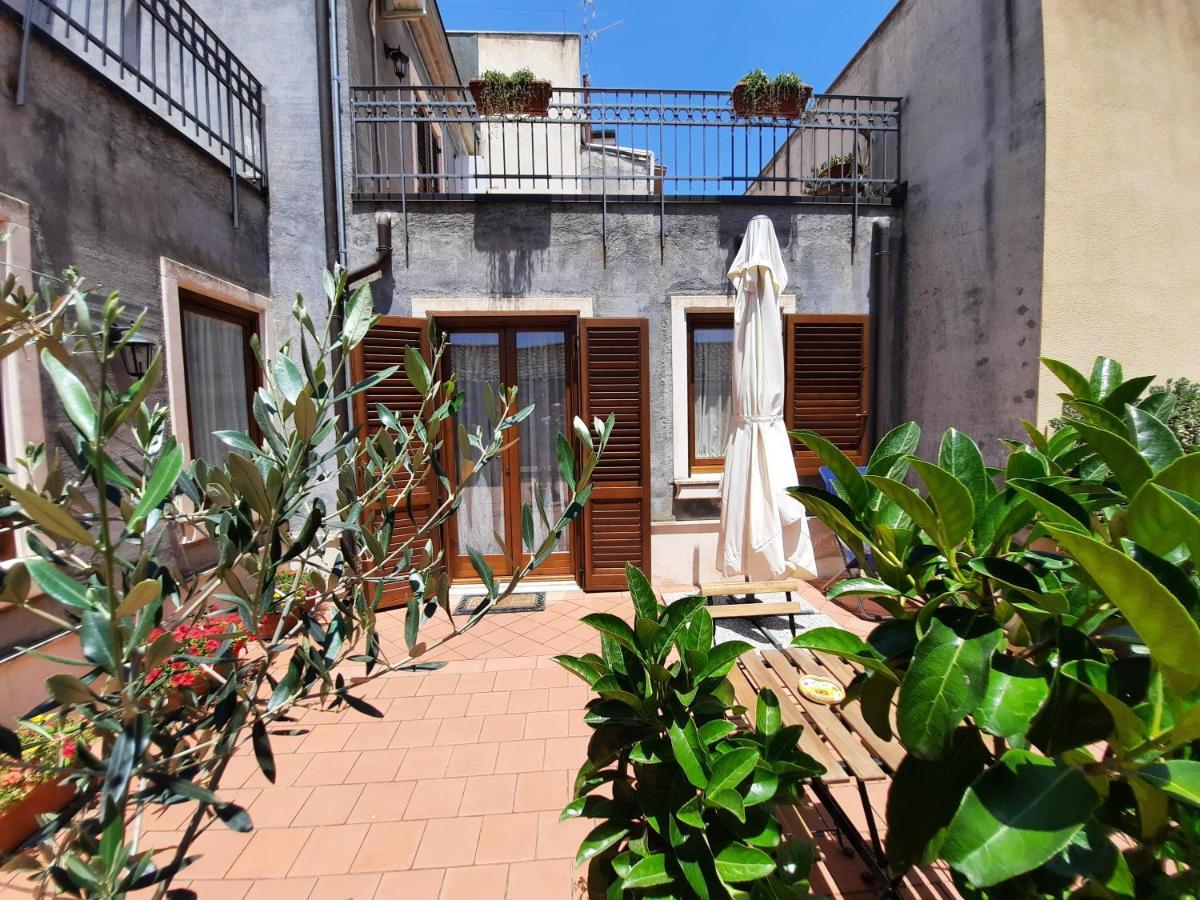 Il Borghetto Di San Giuseppe Etnarooms&Apartments Nicolosi Exteriér fotografie